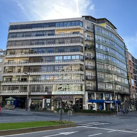 Apartamento Piso Céntrico De 5 Con Garaje En Vigo
