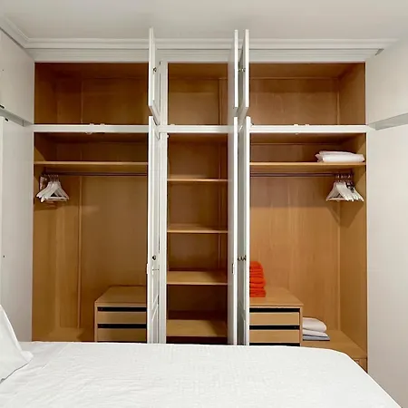Piso Céntrico De 5 Con Garaje En Apartamento *