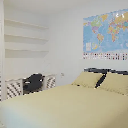 Piso Centrico De 5 Con Garaje En Vigo