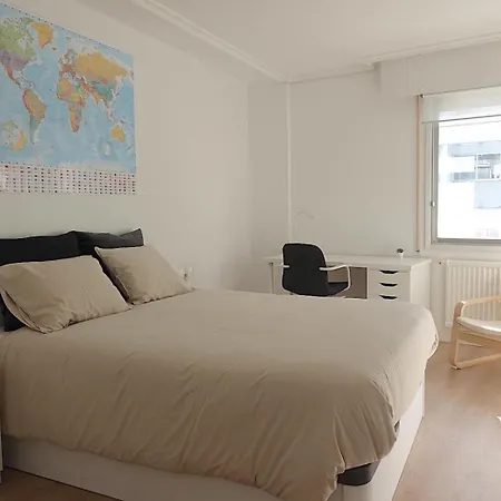 Apartamento Piso Céntrico De 5 Con Garaje En Vigo